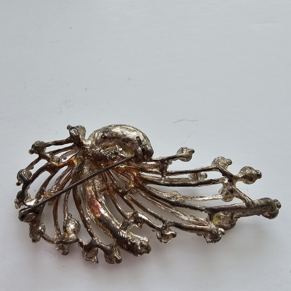 Silver Tone Metal Aurora Borealis Rhinestone Fan Spray Brooch Space Age - Picture 3 of 3